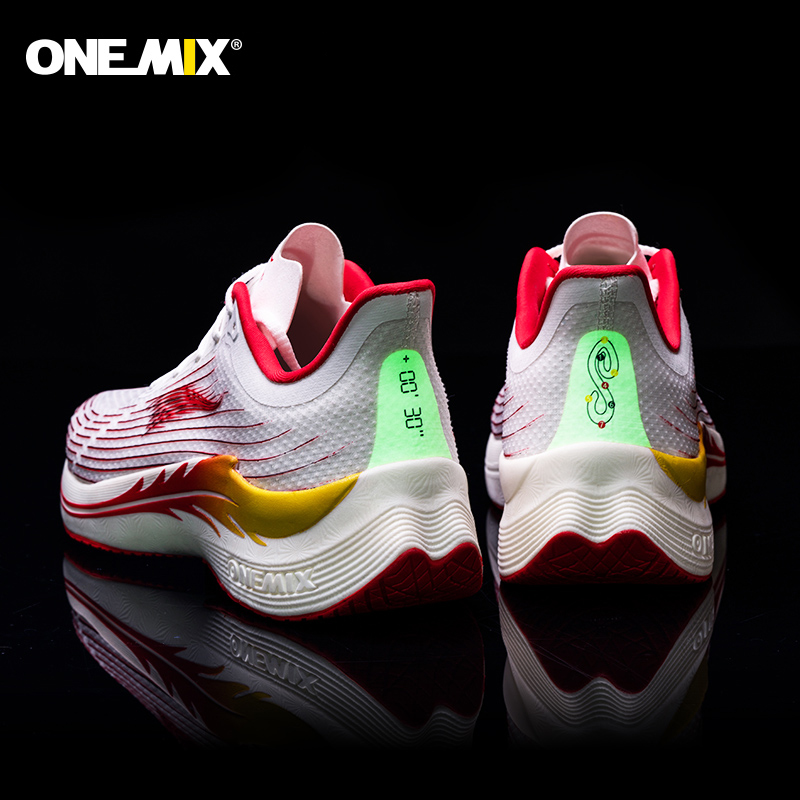 ONEMIX Running Shoes for Men B - огляд і ціна Reflective Night Running Shoes