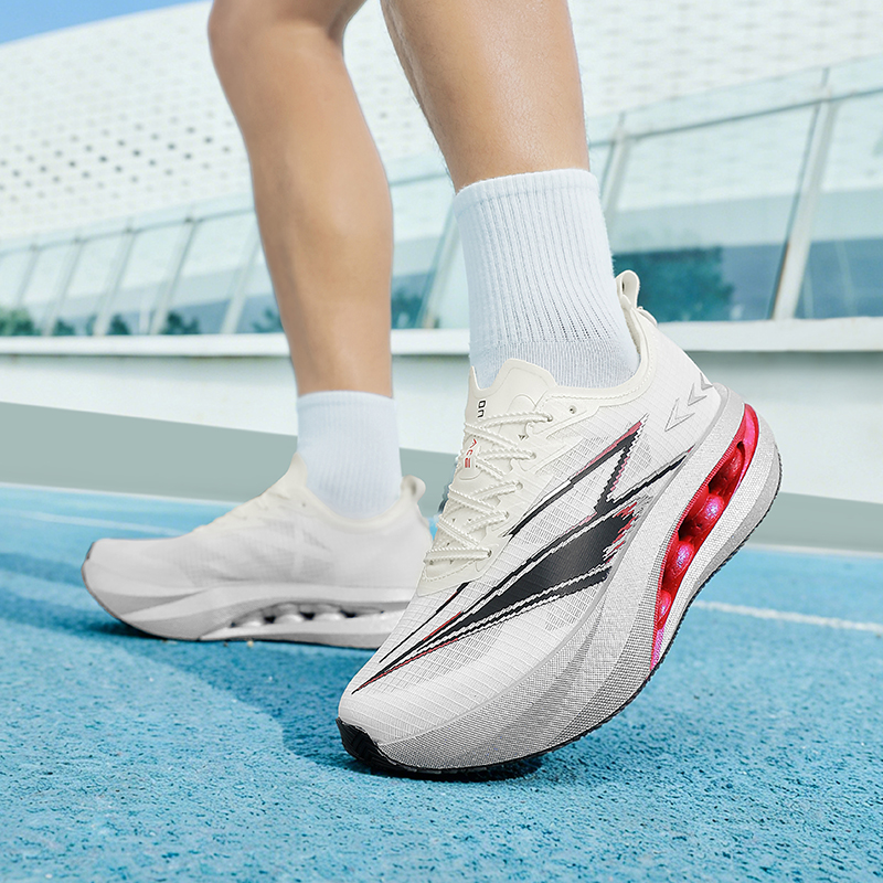 New Marathon Racing Carbon Pla - огляд і ціна Carbon Plate Marathon Racing Shoes
